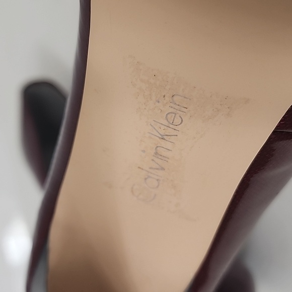 Calvin Klein Kendall Burgundy Patent leather Lizard Embossed Heels Size 9.5 - Picture 12 of 13